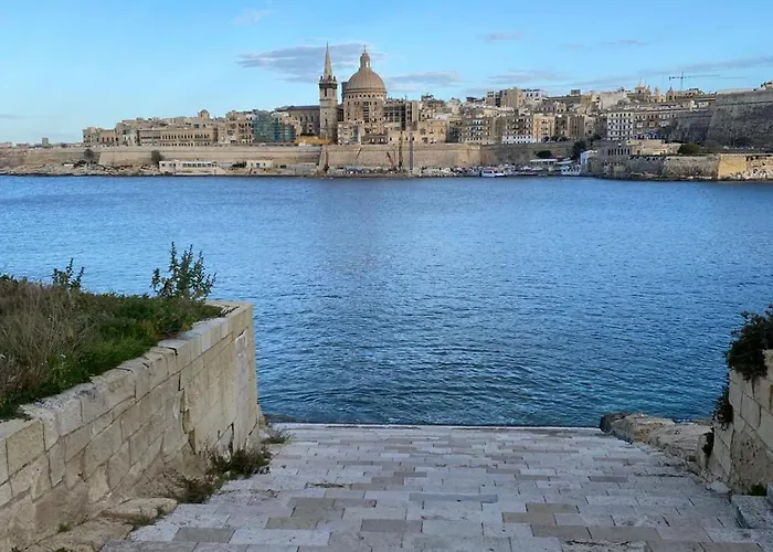 Cosy Modern In Il-gzira Apartmán Gzira