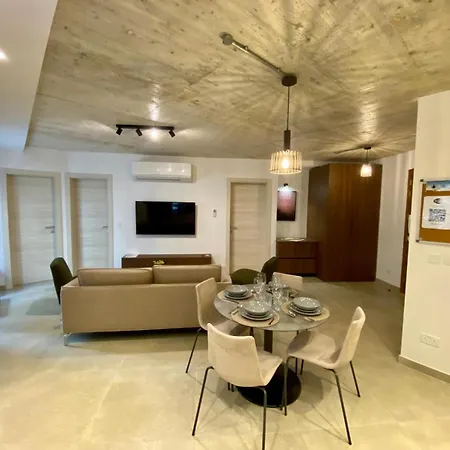 Cosy Modern In Il-gzira