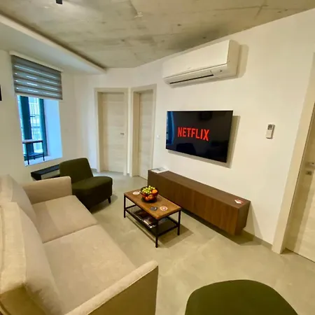 Cosy Modern In Il-gzira Apartment Gzira