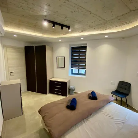 Lägenhet Cosy Modern In Il-gzira Gzira
