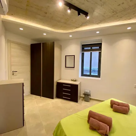 Cosy Modern In Il-gzira *