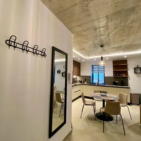 Cosy Modern In Il-gzira * Gzira
