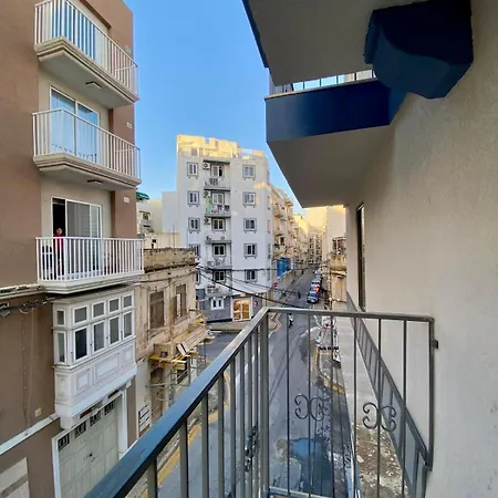 Cosy Modern In Il-gzira * Gzira