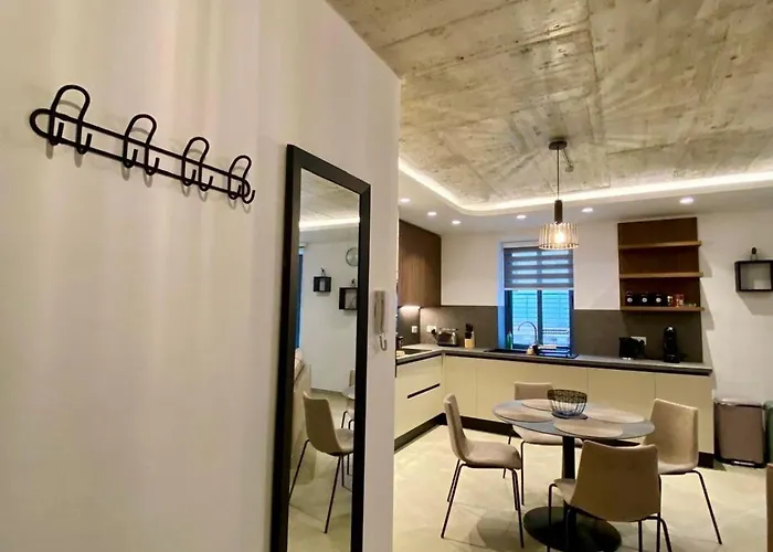 Cosy Modern In Il-gzira * Gzira